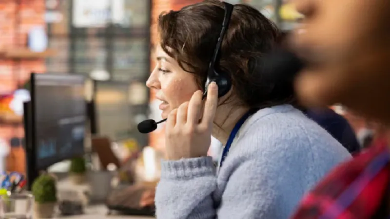 How Outbound Call Center Services Enhance Customer Follow-Ups